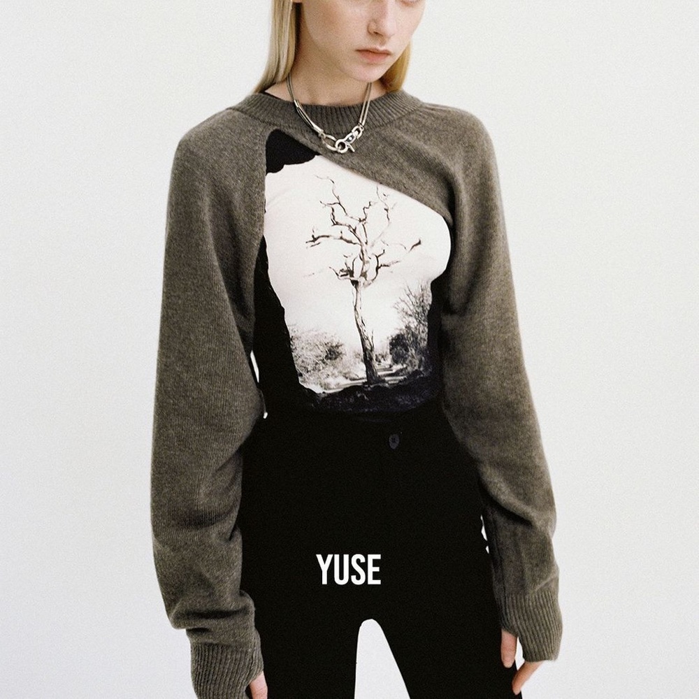 Cashmere croptop in Khaki